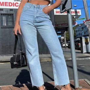 Angela Cropped Jeans Light Wash Denim